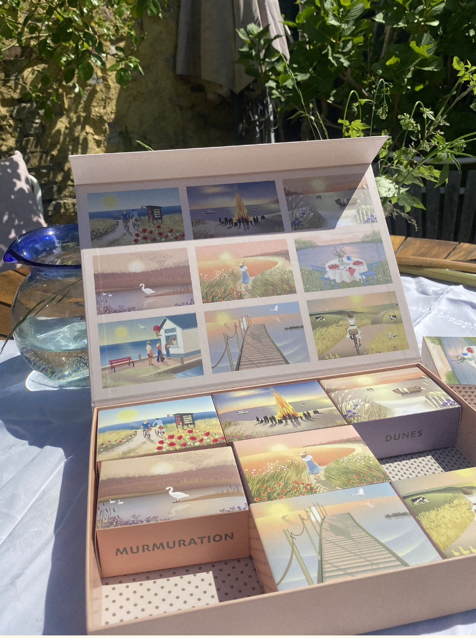 SUMMER MOMENTS - puzzle box with nine small puzzles