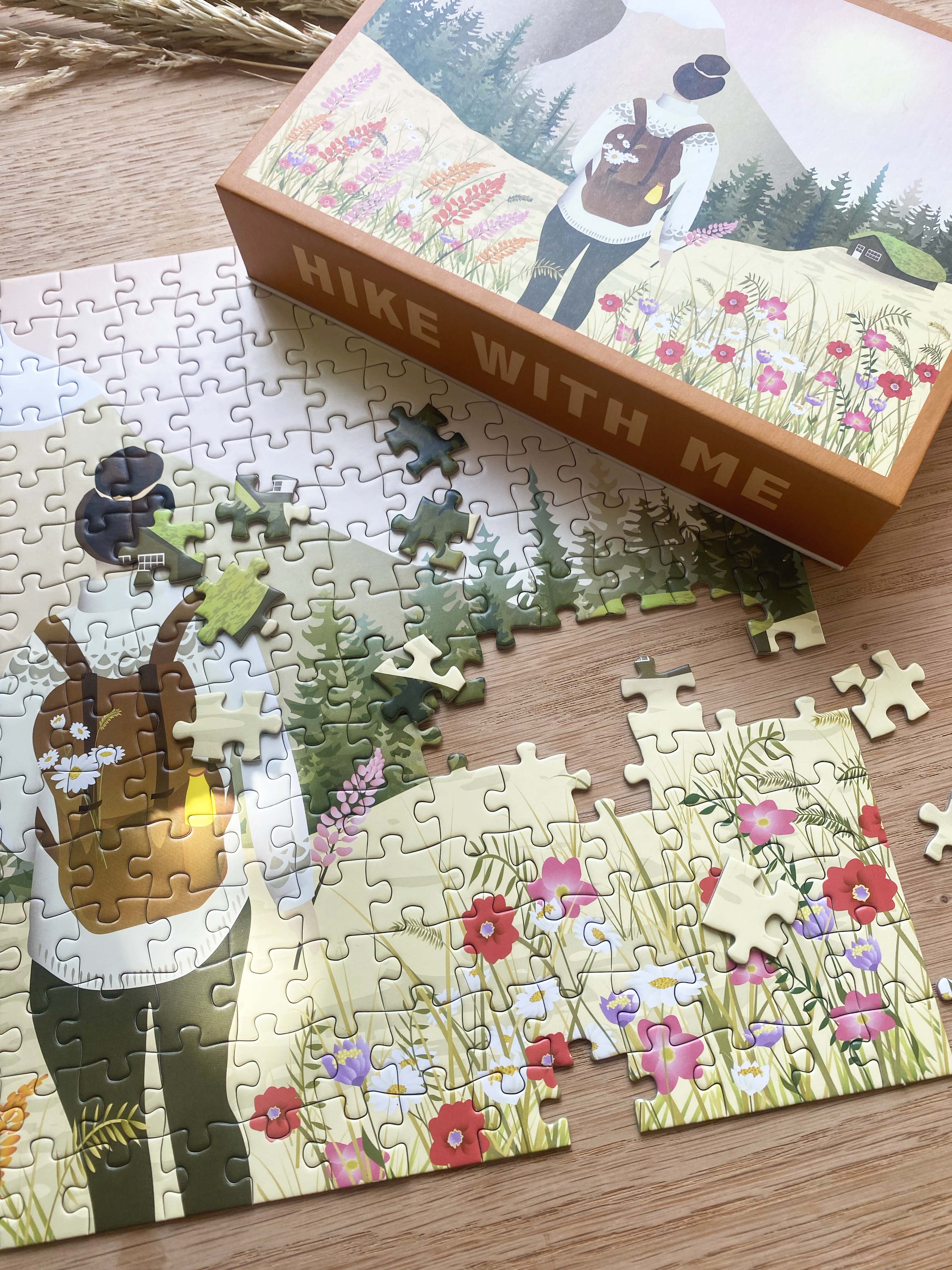 HIKE WITH ME- puzzle with 300 pieces