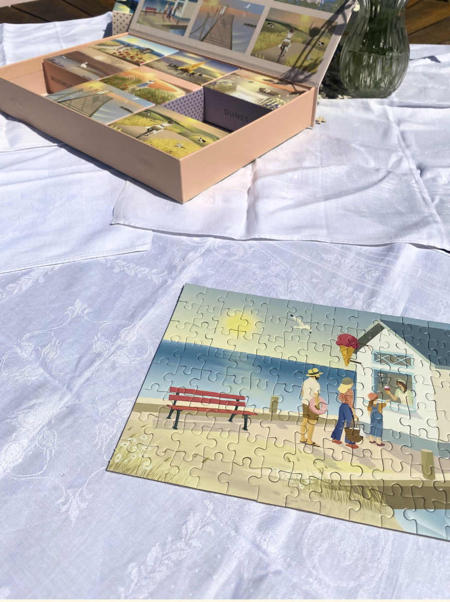 SUMMER MOMENTS - puzzle box with nine small puzzles