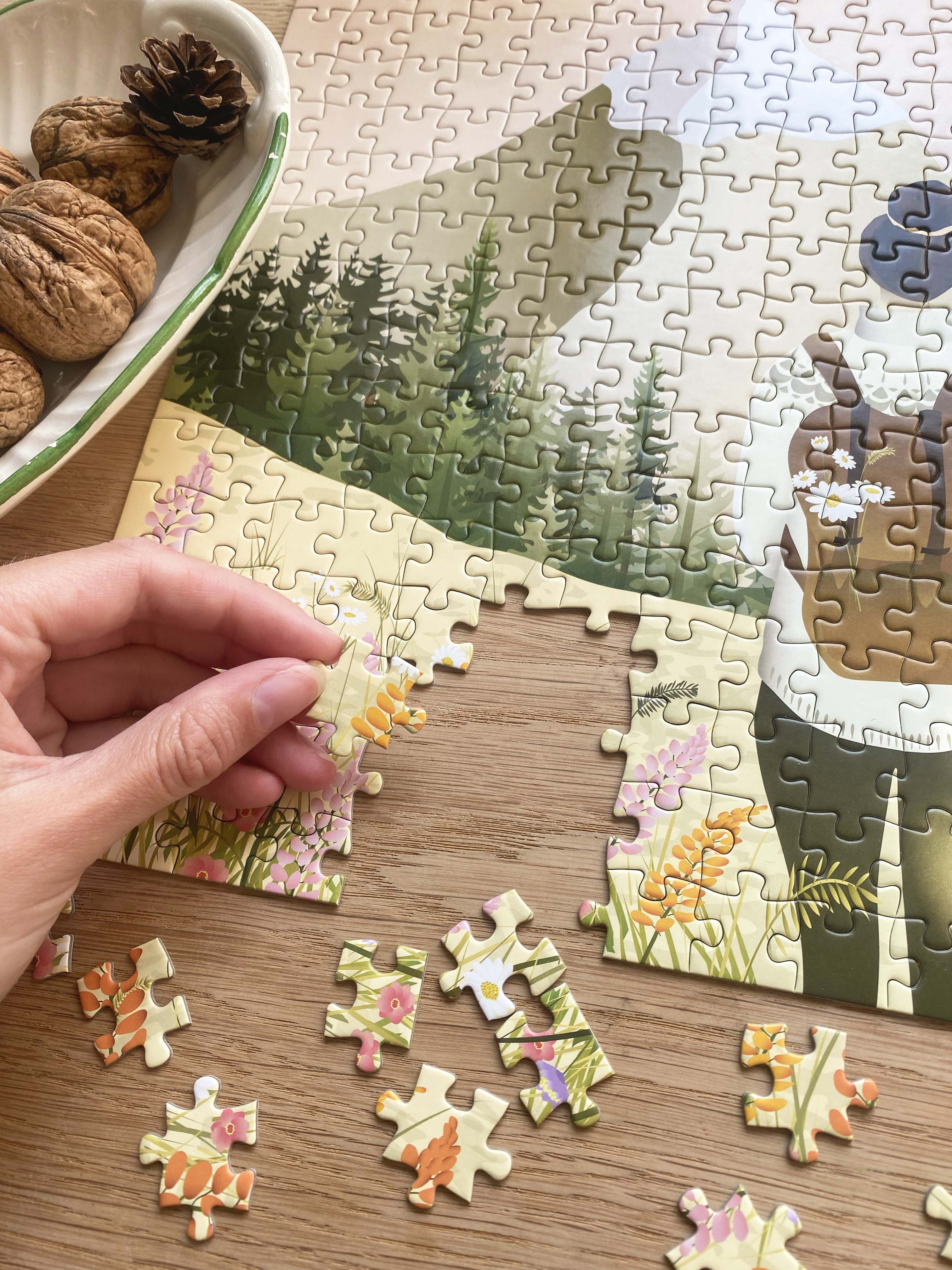 HIKE WITH ME- puzzle with 300 pieces