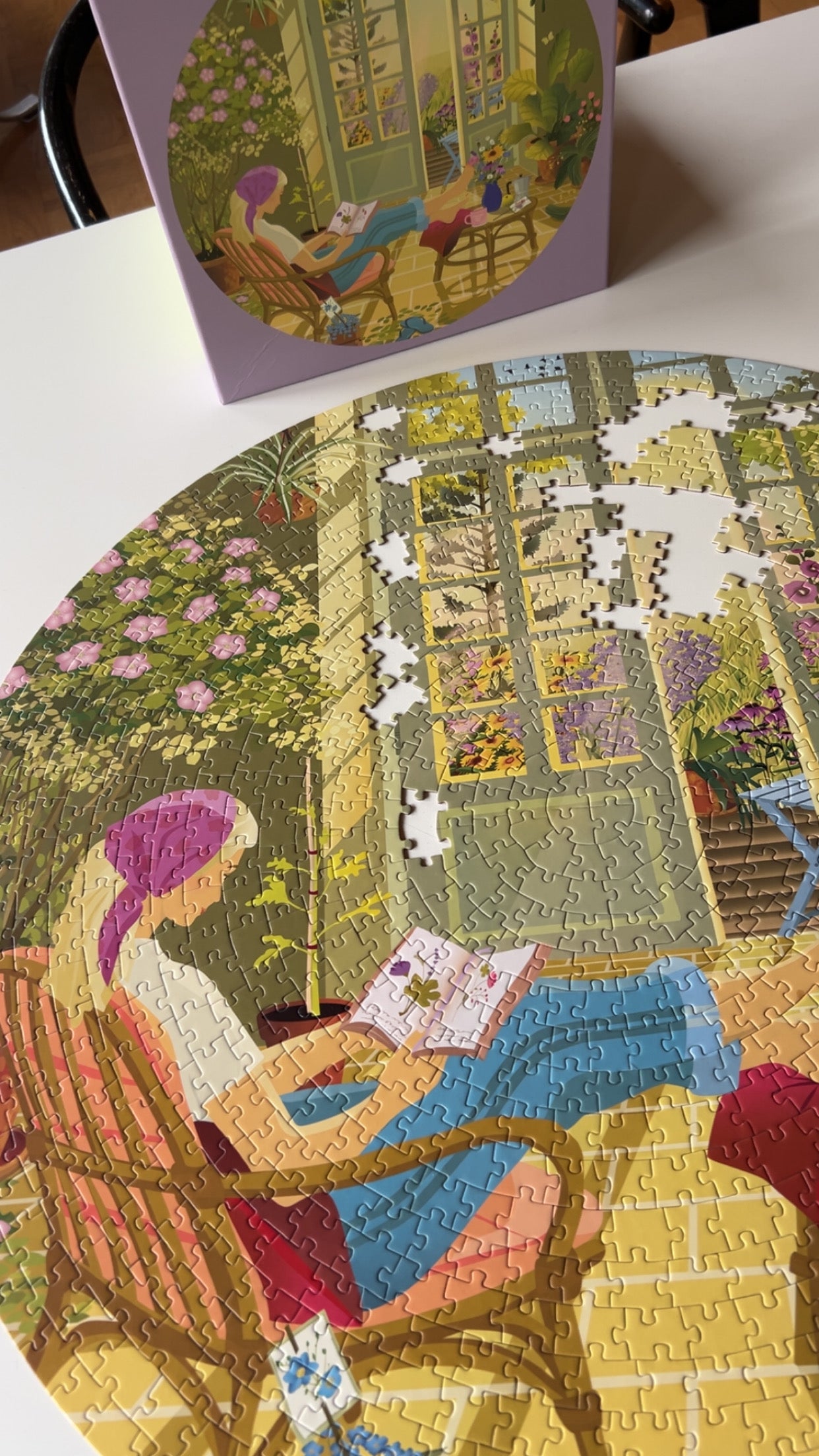 MORNING GLOW - round puzzle with 1,000 pieces