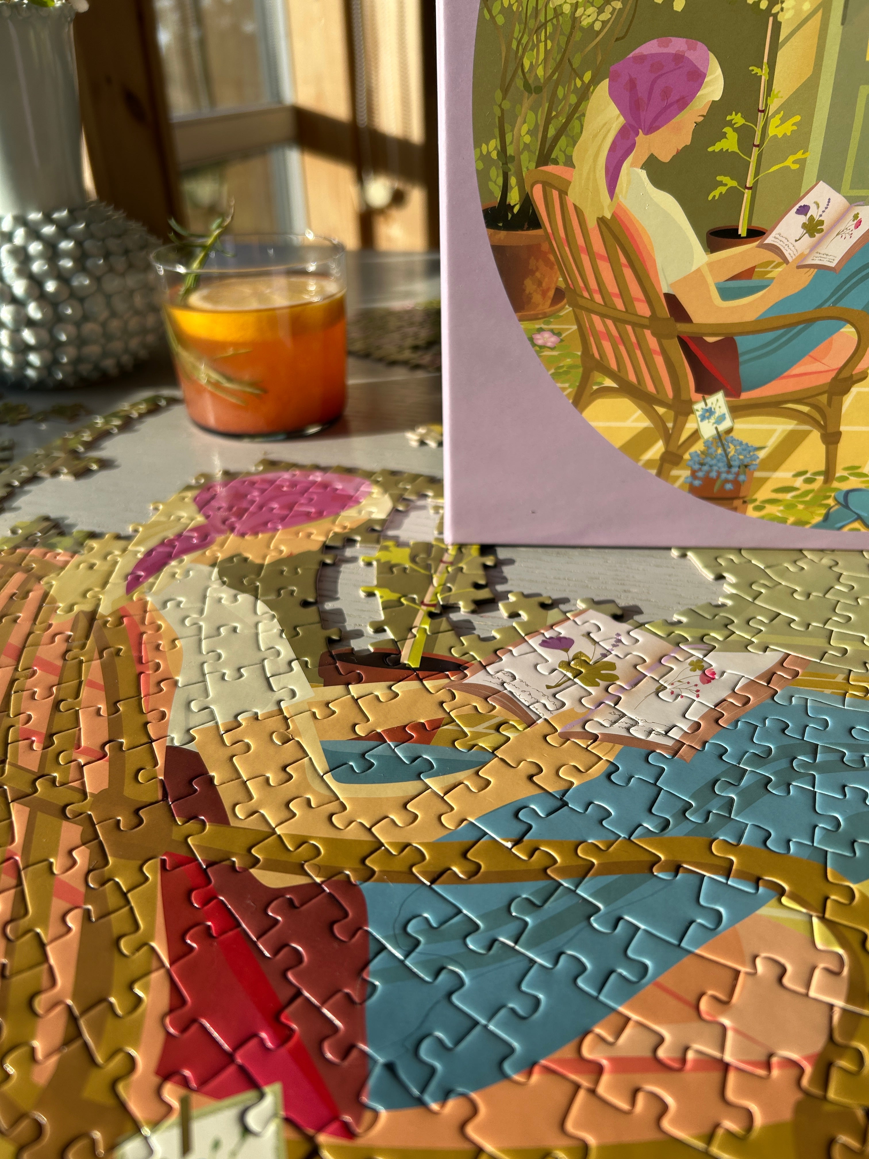 MORNING GLOW - round puzzle with 1,000 pieces