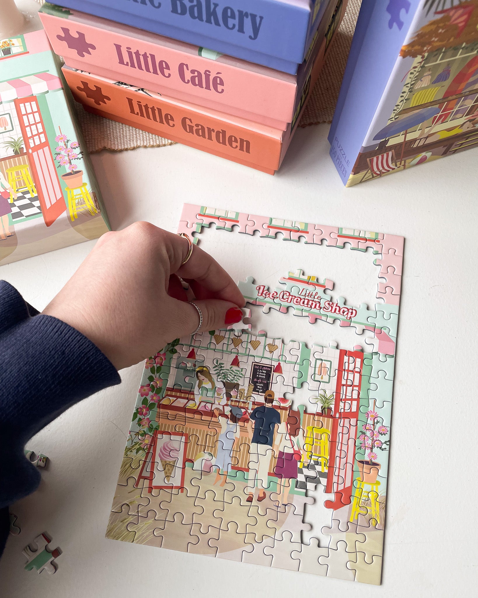 LITTLE ICE CREAM SHOP - puzzle with 150 pieces
